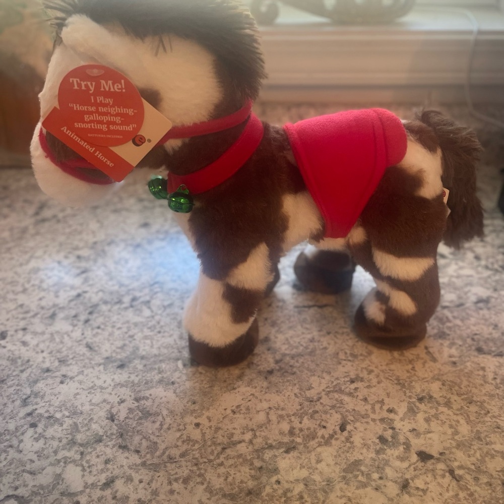 Viral Hobby Lobby Christmas Horse Toy - Picture 5 of 7